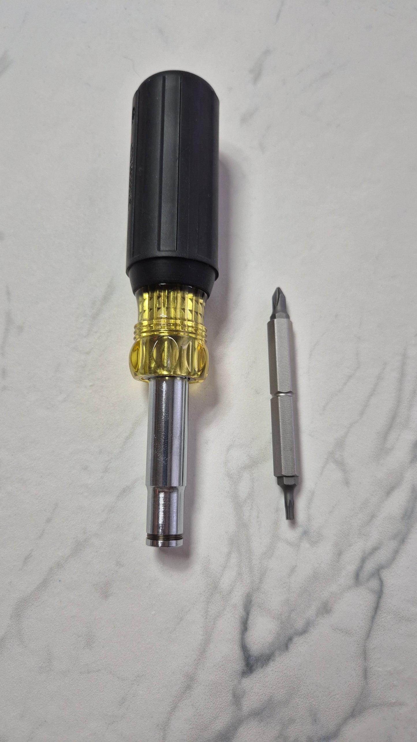 Cacciaviti 11 in 1 pezzi 150